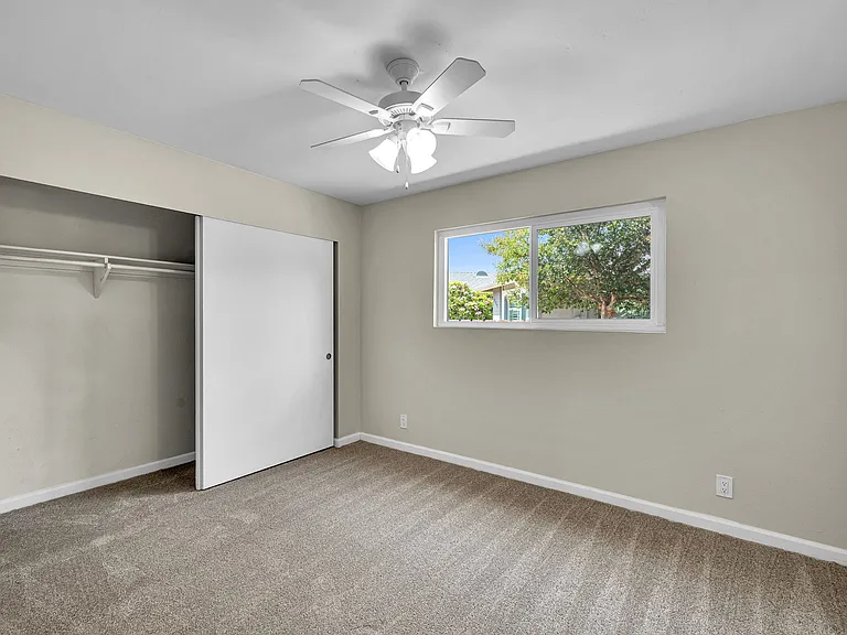 853 Hale Ct — Photo 22