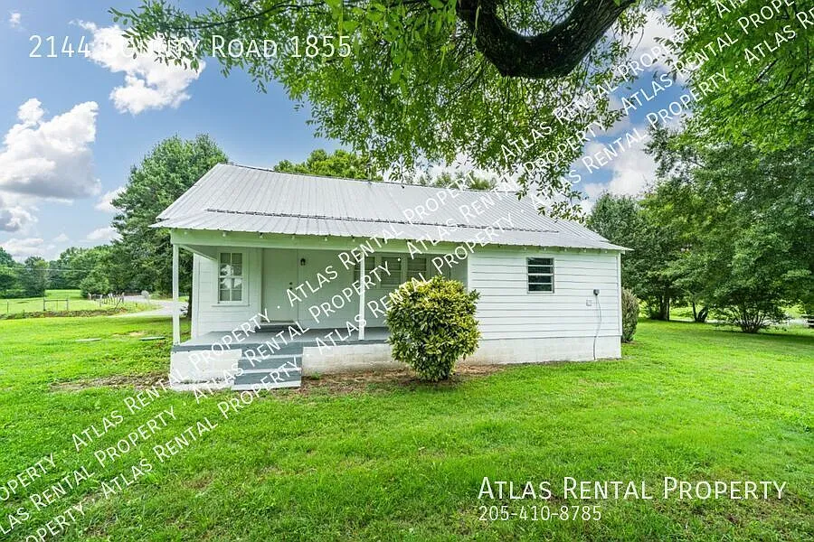 3 bed, 2.0 bath, 1271 sqft, $1,300 — Photo 4