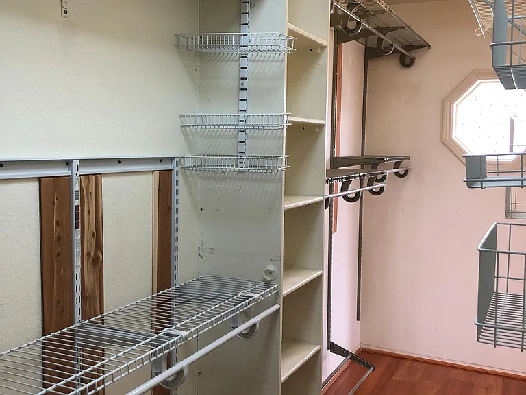 102 Santa Cruz Way — Photo 32