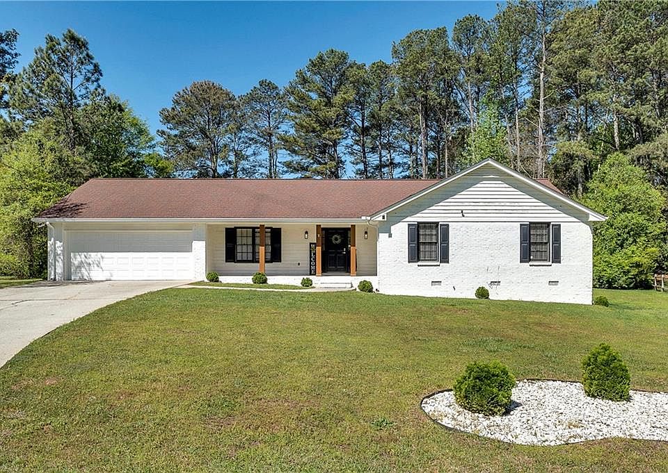 1st image of 2203 Meadow Dr