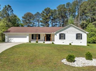 2203 Meadow Dr, Snellville, GA 30078