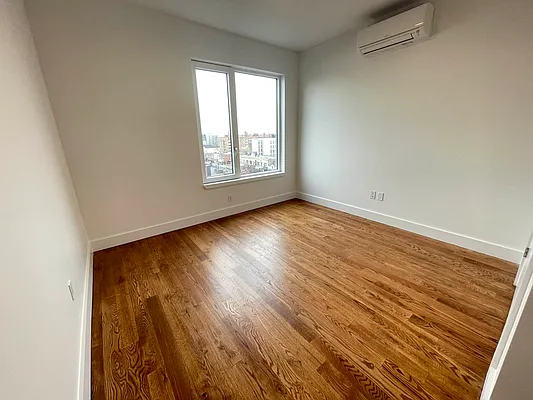 Rented by Tapiro Realty | media 7