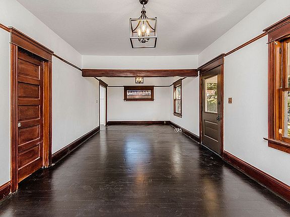 2nd image of 2175 Tustin Ave