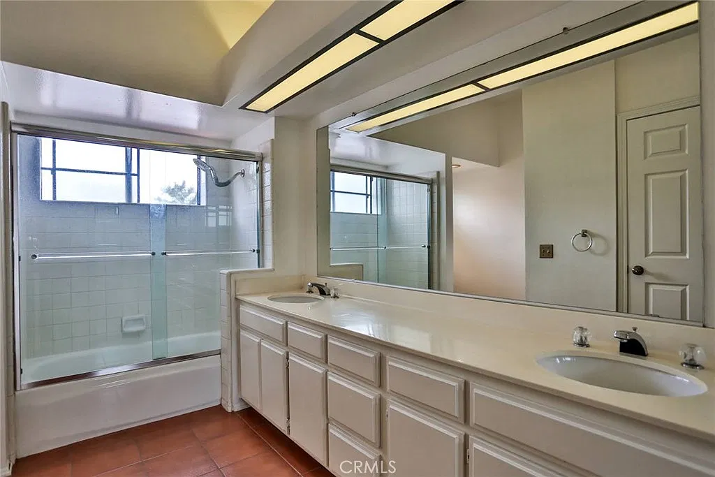 1 bed, 860 sqft, $3,150 — Photo 4