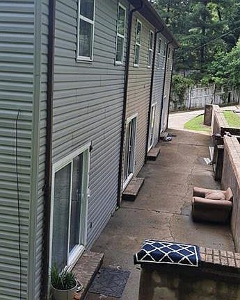 3rd image of 1819 Winding Hill Dr