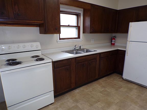 2nd image of 4 E South St