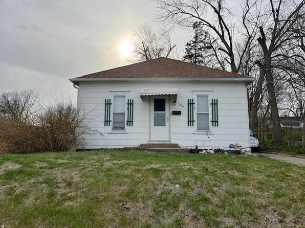 206 S Locust St, Glenwood, IA 51534