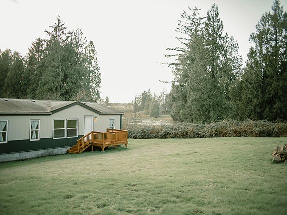2nd image of 44058 Peterson Ln
