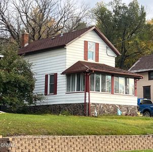 519 5th St NE, Jamestown, ND, 58401