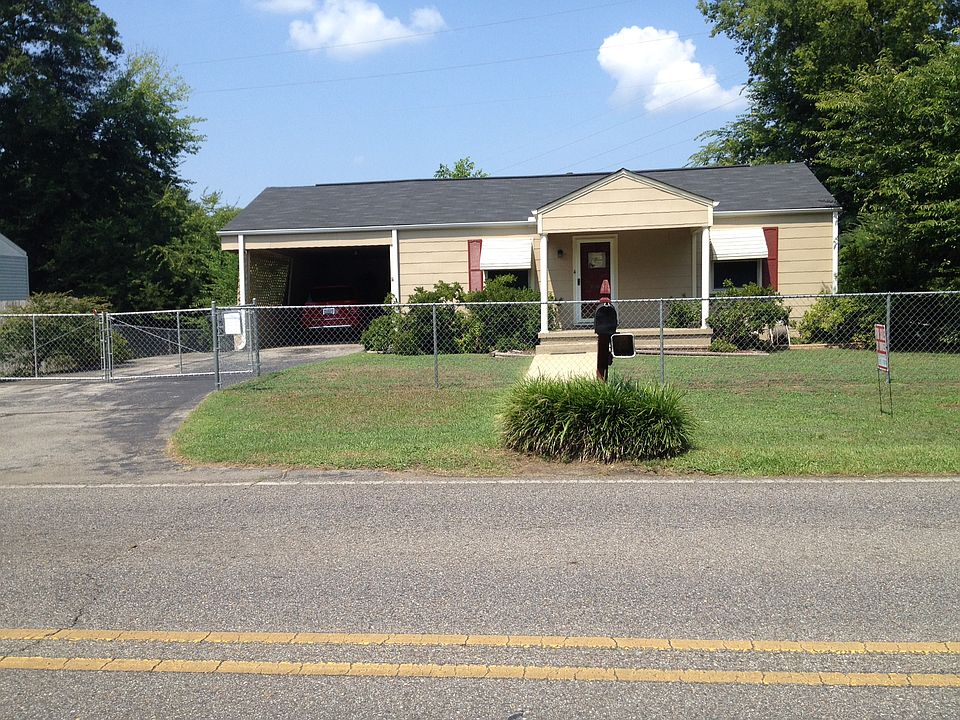 1st image of 2820 2nd Ave E