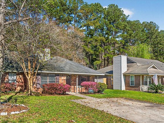 3rd image of 719 Temple Rd #B