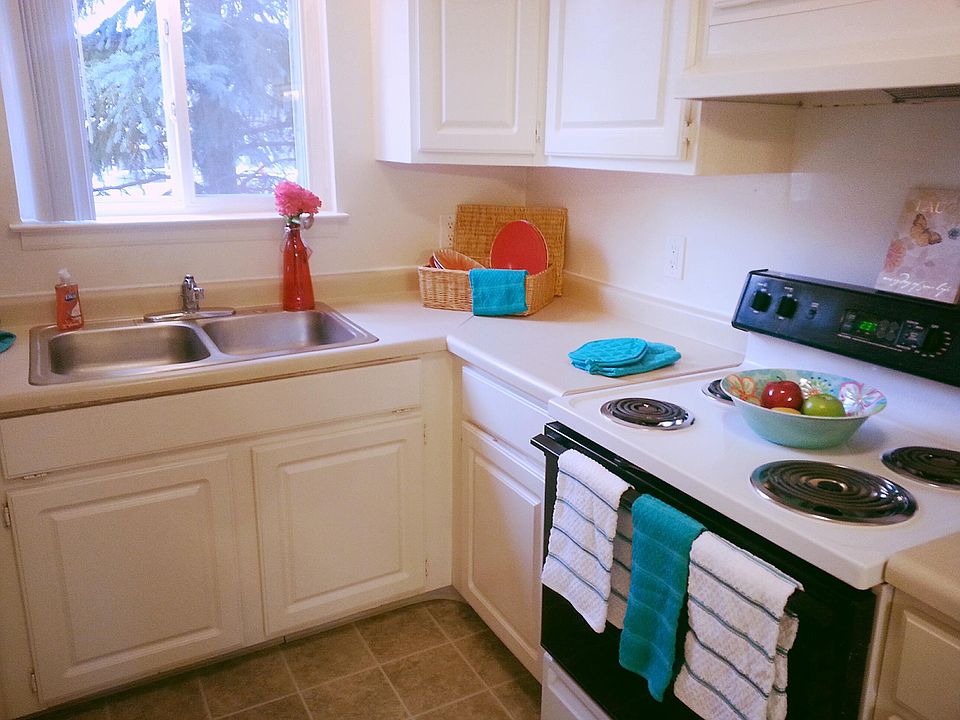 1st image of 1617 Croft Ct