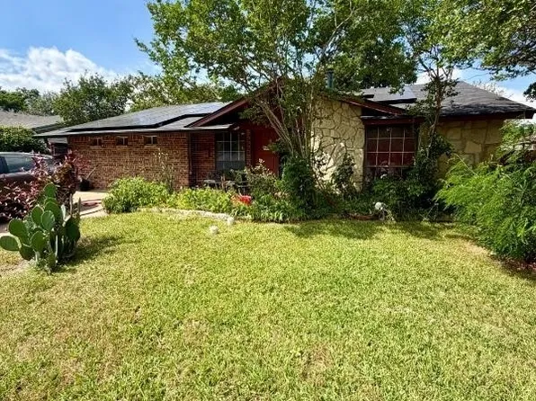 3301 McCollum St, Irving, TX 75061
