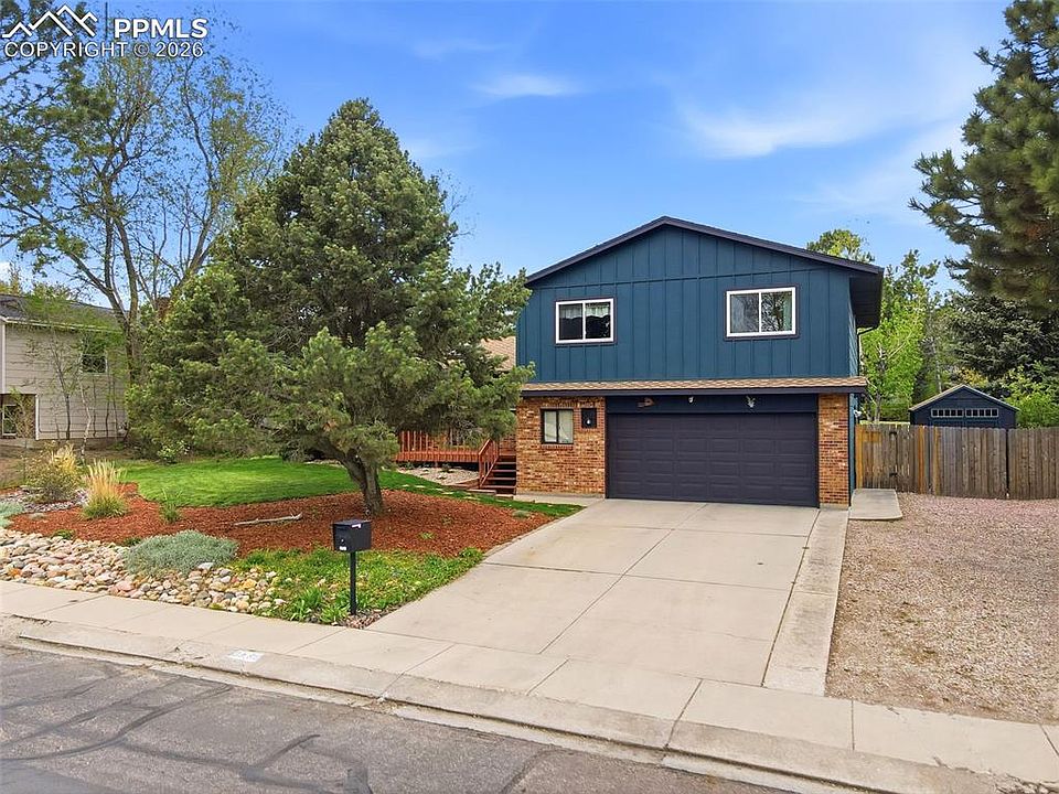 1st image of 3909 Wesley Dr