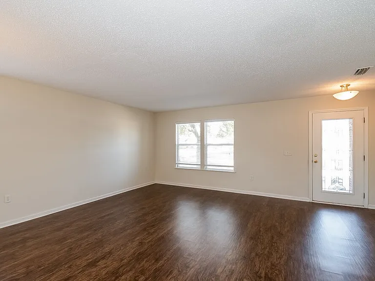 11558 Brian Lakes Dr — Photo 2