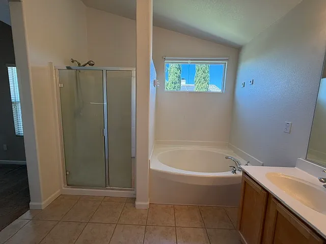 9640 Richlyn Way — Photo 15
