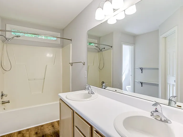126 Crookham Ct — Photo 25