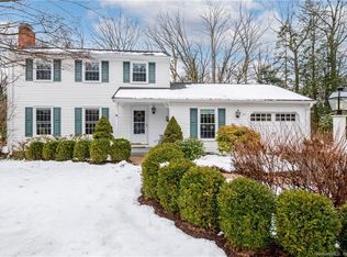 20 Galaxy Dr, Manchester, CT 06040