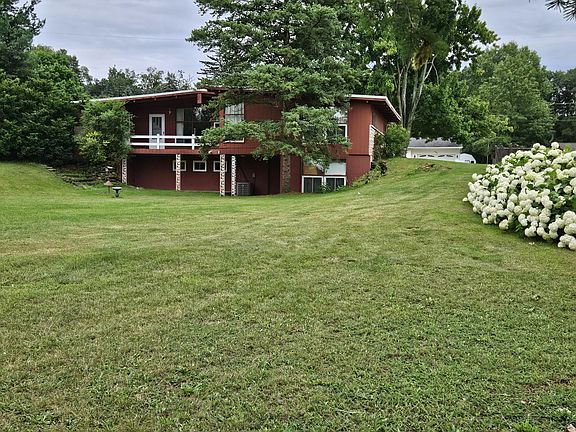 4th image of 264 Thelma Dr