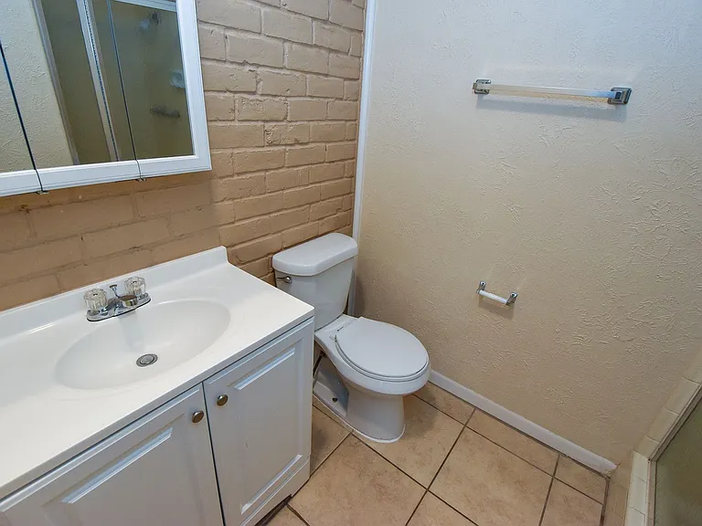 1507 Barcelona Way — Photo 14