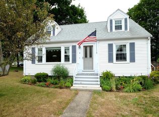 4 Larch Rd, Woburn, MA 01801