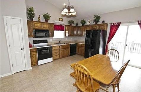 2nd image of 1224 N 132nd St
