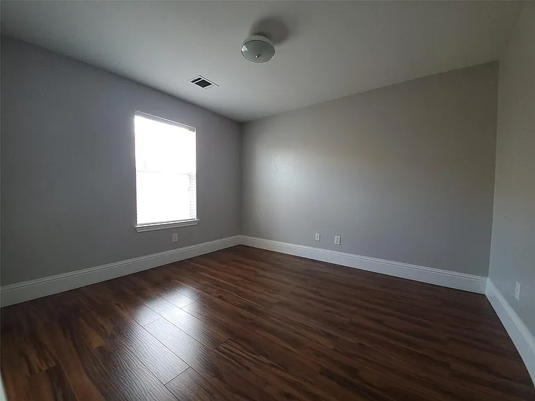 3015 Eastwood Dr — Photo 10