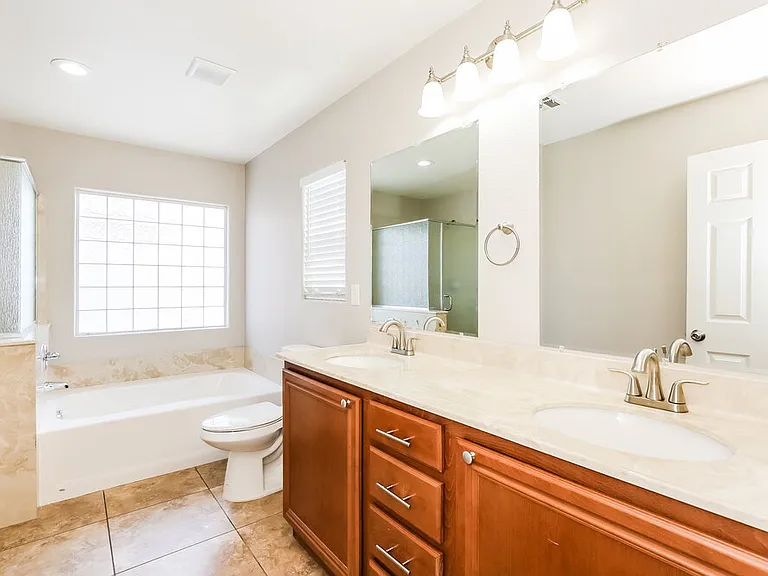 25 Copper Pine Ave — Photo 11