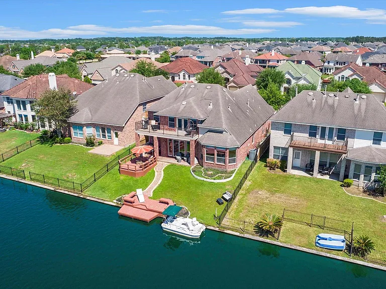 18011 Darling Point Ct — Photo 13