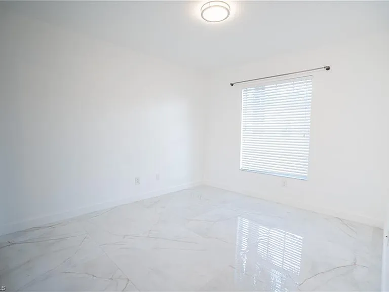 7712 Citrus Hill Ln — Photo 20