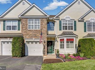 106 Maple Leaf Dr, Blandon, PA 19510