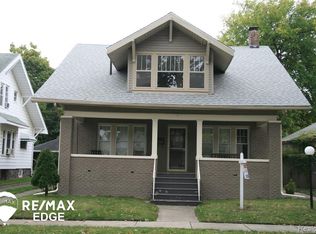 810 E 8th St, Flint, MI 48503