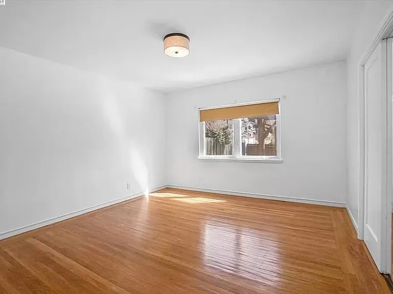 2978 Georgia St — Photo 6