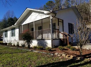 171 White Farm Ln, Andrews, NC 28901