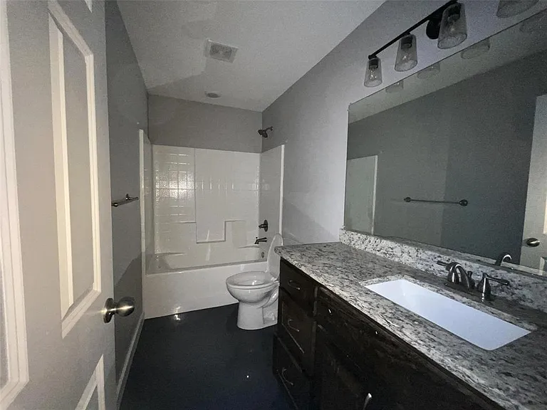 115 Isabella St — Photo 9