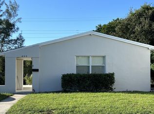 453 W 15th St, Riviera Beach, FL 33404
