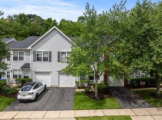 38 Windsong Cir, East Brunswick, NJ 08816