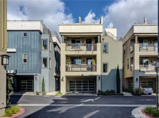 1050 Hampton Dr, Costa Mesa, CA 92627