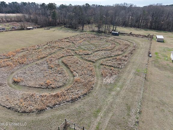 4th image of 165 Church Rd