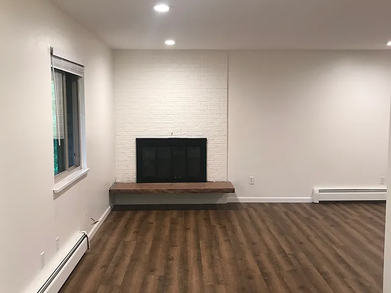 3550 Broadway St #B — Photo 3