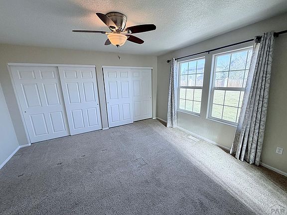 5th image of 190 S Circle Dr