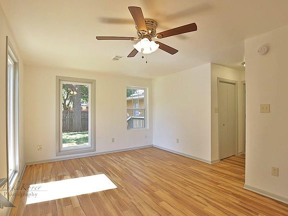 5th image of 1249 Glenhaven Dr