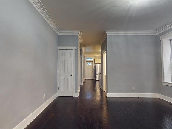 5th image of 3147 Michigan Ave