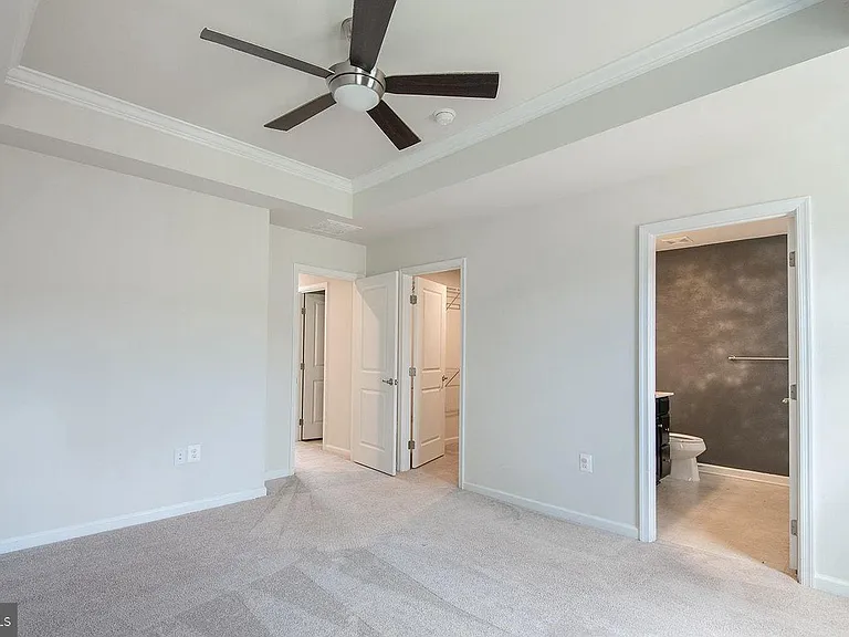 9704 Cedarmass Cir — Photo 6