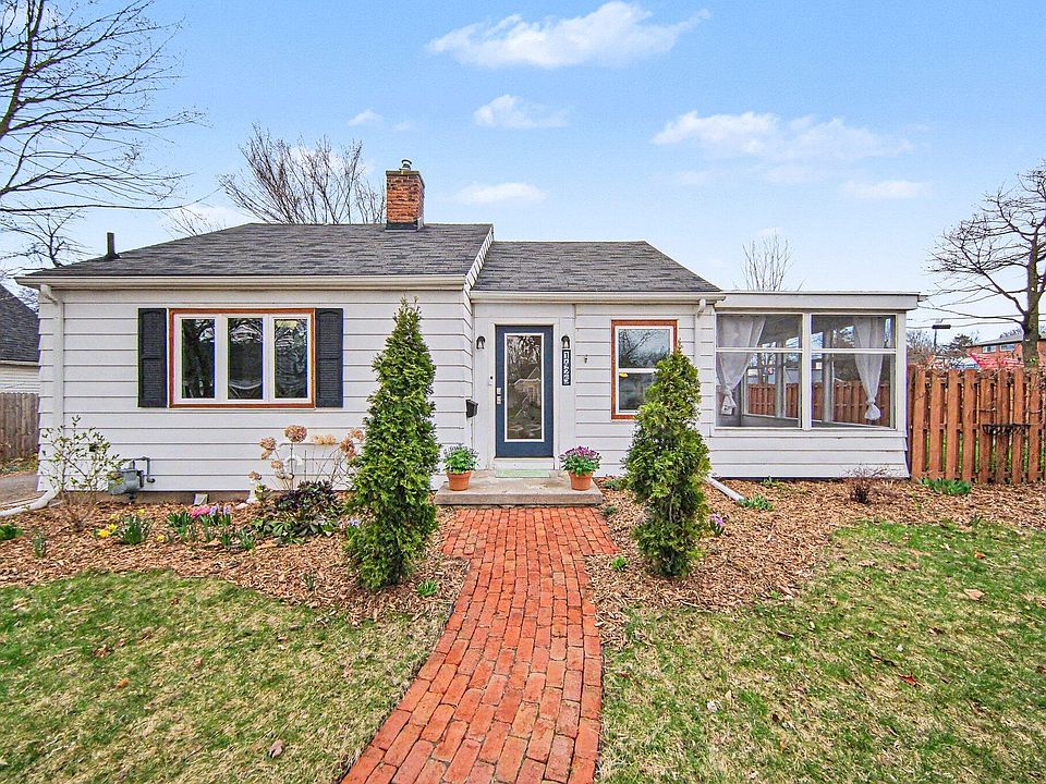 1st image of 1425 Iroquois Pl
