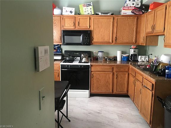 3rd image of 3282 E 119th St