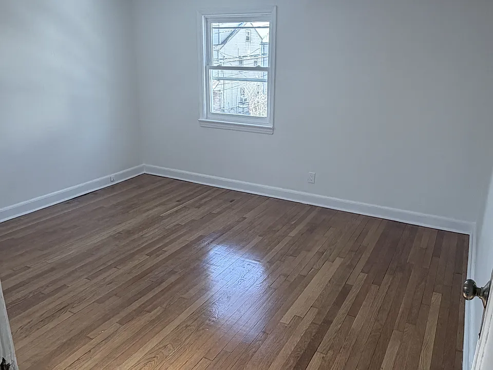 78-80 Hanford St