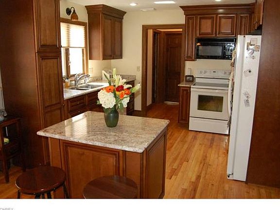 5th image of 7280 Arborwood Dr