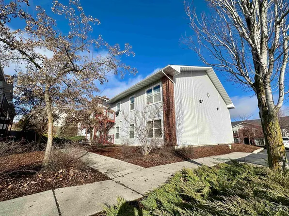 135 Baker St APT 104, Moscow, ID 83843