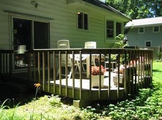 33 Wheeler Dr, Clifton Park, NY 12065